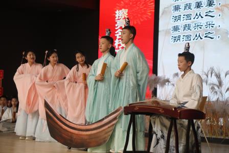 国风街舞、飞花令、朗诵吟唱、快闪.....穿越古今的文化盛宴轮番上演 ——桂园中学第八届国语文化节精彩回顾~