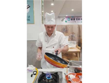 用“劳”启智，以“动”创美——罗湖实验学校在深圳市第三届大中小学劳动教育巡礼中大放异彩