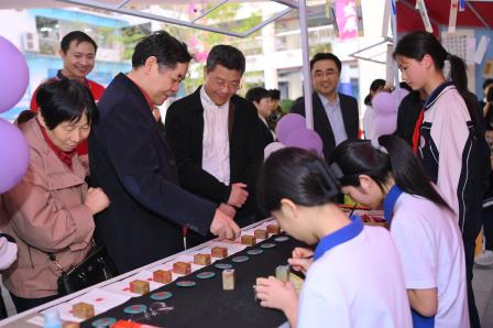 继往开来逐光行，赓续荣耀顶峰见 ——翠园东晓中学教育教学成果发布会暨初三工作会隆重举行