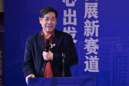继往开来逐光行，赓续荣耀顶峰见 ——翠园东晓中学教育教学成果发布会暨初三工作会隆重举行