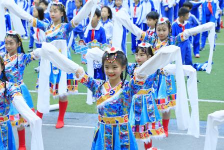 23人次刷新校记录，创历届之最！——深圳市仙桐实验小学举办第十届运动会
