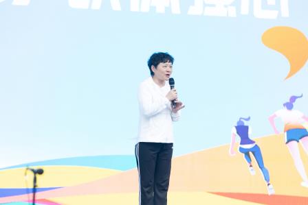 以体健身 以体强心——翠园东晓中学举行体育节暨第18届田径运动会