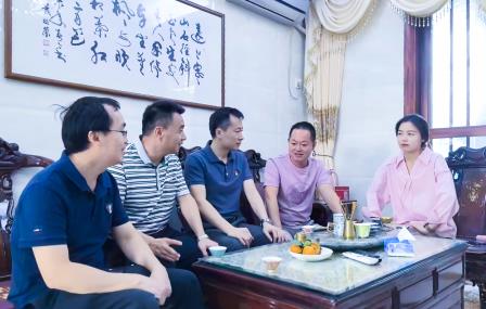 党建引领家校行，入户家访暖人心 ——翠园文锦中学开展“党员教师访千家”活动