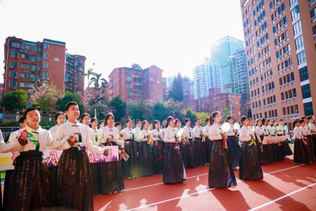 城景巡回谱绚丽华章 强体奋进铸松泉辉煌 ——深圳市松泉实验学校隆重举行第二十三届体育文化节开幕式