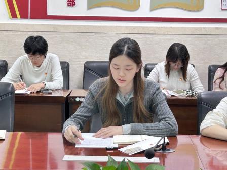 党建引领家访路  感想交流话提升 ——“党员教师访万家”活动总结座谈会暨下半年““政治生日”” 主题党日活动