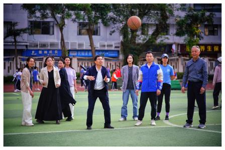 为不凡，拼尽全力 ——翠园文锦中学第23届体育文化节暨第40届田径运动会