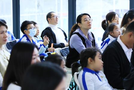 “绘本润童心，亲子共成长”——深圳市仙桐实验小学携手长岭社区举办亲子沟通活动