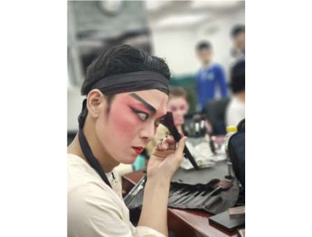 粤韵风华，戏韵流芳——深圳市翠园文锦中学举行“深圳市戏曲进校园”活动