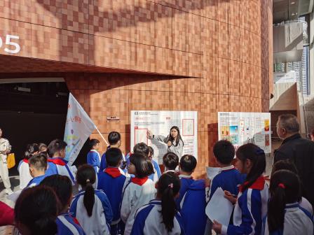 深圳市东晓小学“每周半天计划”之金威啤酒厂旧址参观活动