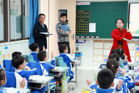 常规有序，从“一”开始——深圳市莲南教育集团安芳小学开展一年级学生常规展示活动