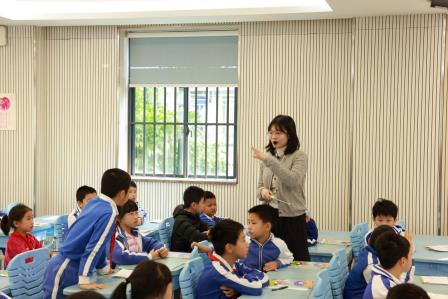 深圳市翠北实验小学英语教师“同课异构”教研活动