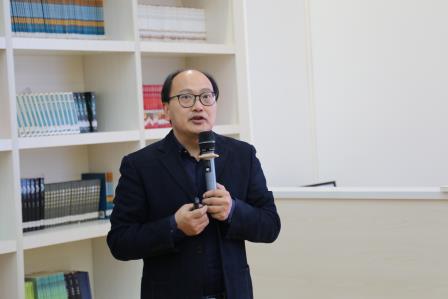践行教育家精神 成就自驱型教师 ——书记领读《做个自驱型教师》