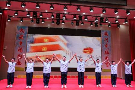 聆听中国故事，相伴幸福成长 ——深圳市向西小学成功举办第七届英语文化节