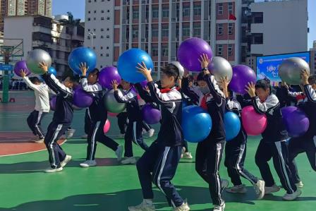 深圳市罗湖区滨河实验中学2024阳光体育节暨田径运动会圆满落幕｜滨实精神绽放，青春活力飞扬