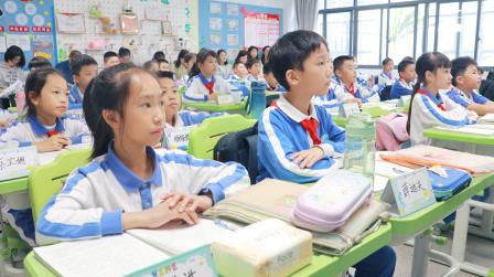 名师引领前行，助推教师成长——湖贝小学举办青年教师教学能力提升教研活动