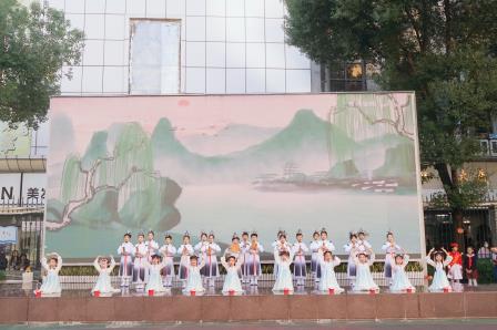 品味书香，浸润经典——罗湖小学顺利举办阅读节活动