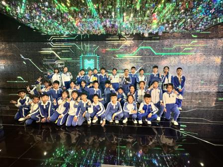 激发探索激情，点亮智慧之光 —— 罗湖未来学校每周半天活动之华强北博物馆探索纪实