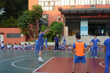精彩篮球赛，活力无极限 ——深圳市梧桐小学第八届“校长杯”校园篮球赛圆满结束