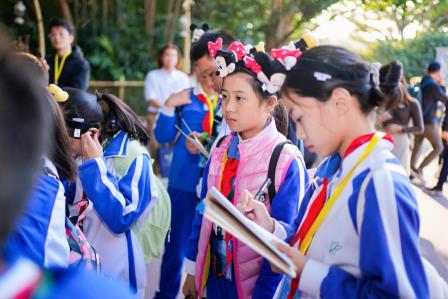 草埔小学学子到香港研学