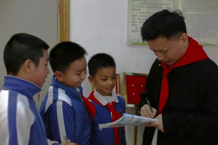  引科学力量  谱教育新篇——深圳市罗湖小学举行科学副校长聘任仪式暨校园讲座活动