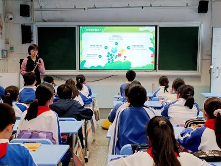 知性成长  笑迎青春——深圳市东晓小学青春期知识系列讲座圆满结束