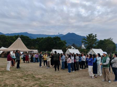 和谐传山海，温暖满梧桐 ——深圳市梧桐小学工会组织开展教师团建活动