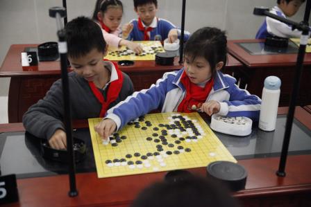 纹枰论道，智启未来 ——东昌小学举行2024年第一届“鼎昌杯”校园围棋比赛
