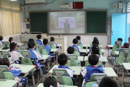 苏炳添，逐梦路上的中国速度 ——南湖小学开展校长课堂第十四讲
