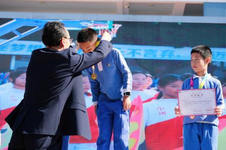 山水精神育健儿，运动赛场绽风华——大望学校第十九届阳光体育节暨第二届生态教育运动会圆满举行