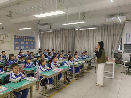 文明交通 安全出行——湖贝小学开展交通安全主题活动