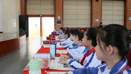 “红领巾”与法同行 ——东晓小学“每周半天计划”之走进罗湖区检察院