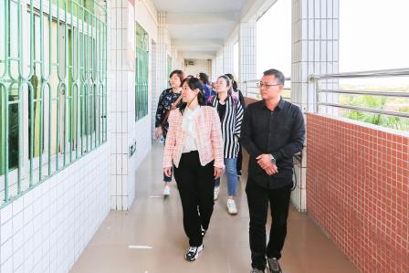 心连心结对，实打实帮扶 ——深圳罗湖实验学校到陆丰市甲西二中开展结对帮扶活动