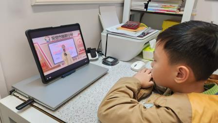 文明上网，避开智能“陷阱” ——南湖小学开展校长课堂第十九讲