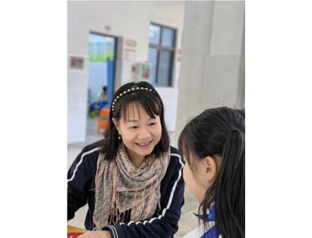 趣味闯关，幸福成长 ——深圳市向西小学举行一二年级学科综合素养过关活动