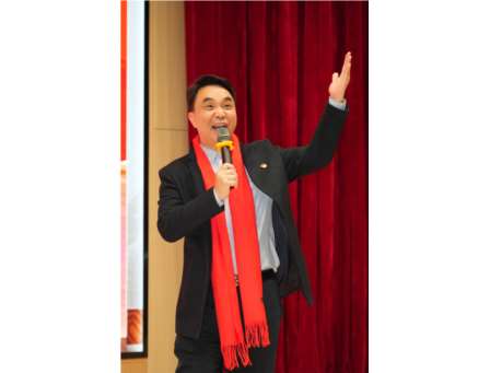 美在翠竹，共绘蓝图——深圳市翠竹教育集团 2024年度总结会暨集团教师发展共同体团建活动