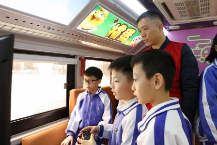 乘坐“深巴”去研学   每周半天探新知 ——罗湖小学与深圳巴士集团党建引领研学活动成功举办