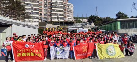 金色阳光下的环保盛宴：师生家长共筑未来