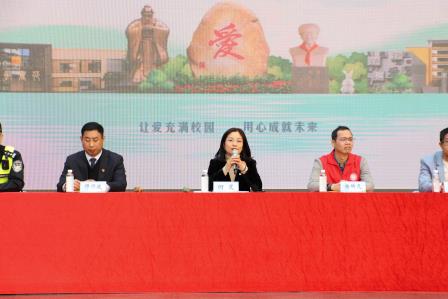 回望精彩，启航新程 ——罗湖小学举办2024—2025学年度第一学期散学典礼