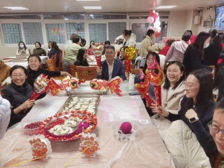 饺子飘香迎新春，携手奋进谱新篇——深圳市水田小学举办2025年迎新年教职工饺子造型创意活动