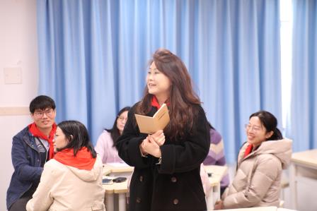 总结凝智慧，规划启新程 ——罗湖小学召开班主任工作总结会