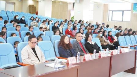 灵蛇舞动，扬帆梦想 ——深圳市梧桐小学举行2024-2025学年第一学期散学典礼