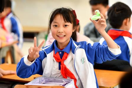 梦想起航，共赴2025 ——靖轩小学开展元旦迎新主题活动