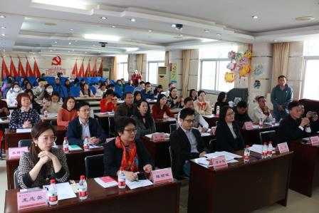 奋楫笃行 正心创新 ——深圳市笋岗小学成功举办“悦纳成全，融合共生”广东省课题开题论证会