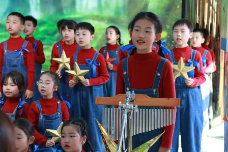 奋楫笃行 正心创新 ——深圳市笋岗小学成功举办“悦纳成全，融合共生”广东省课题开题论证会