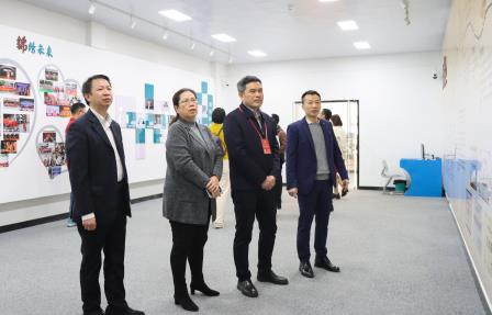人大代表入校调研，共谋教育发展新篇——翠园文锦中学迎接罗湖区人大代表入校调研