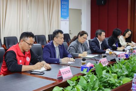 人大代表入校调研，共谋教育发展新篇——翠园文锦中学迎接罗湖区人大代表入校调研
