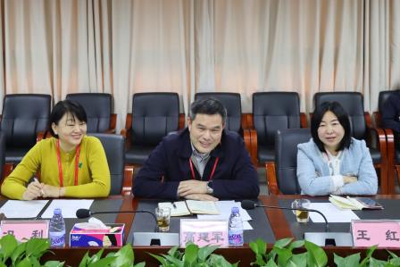 人大代表入校调研，共谋教育发展新篇——翠园文锦中学迎接罗湖区人大代表入校调研