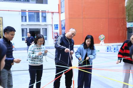 深圳市仙桐实验小学举行2025“迎新”教职工趣味运动会