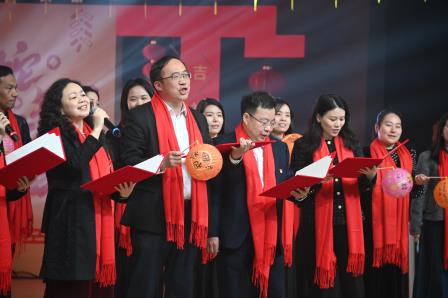 桂园中学的这场联欢会超燃！罗湖教育人的梦幻联动！