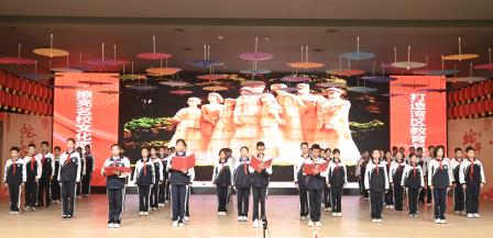 满怀希望再出发——深圳市桂园中学2025年第一次升旗仪式顺利举行